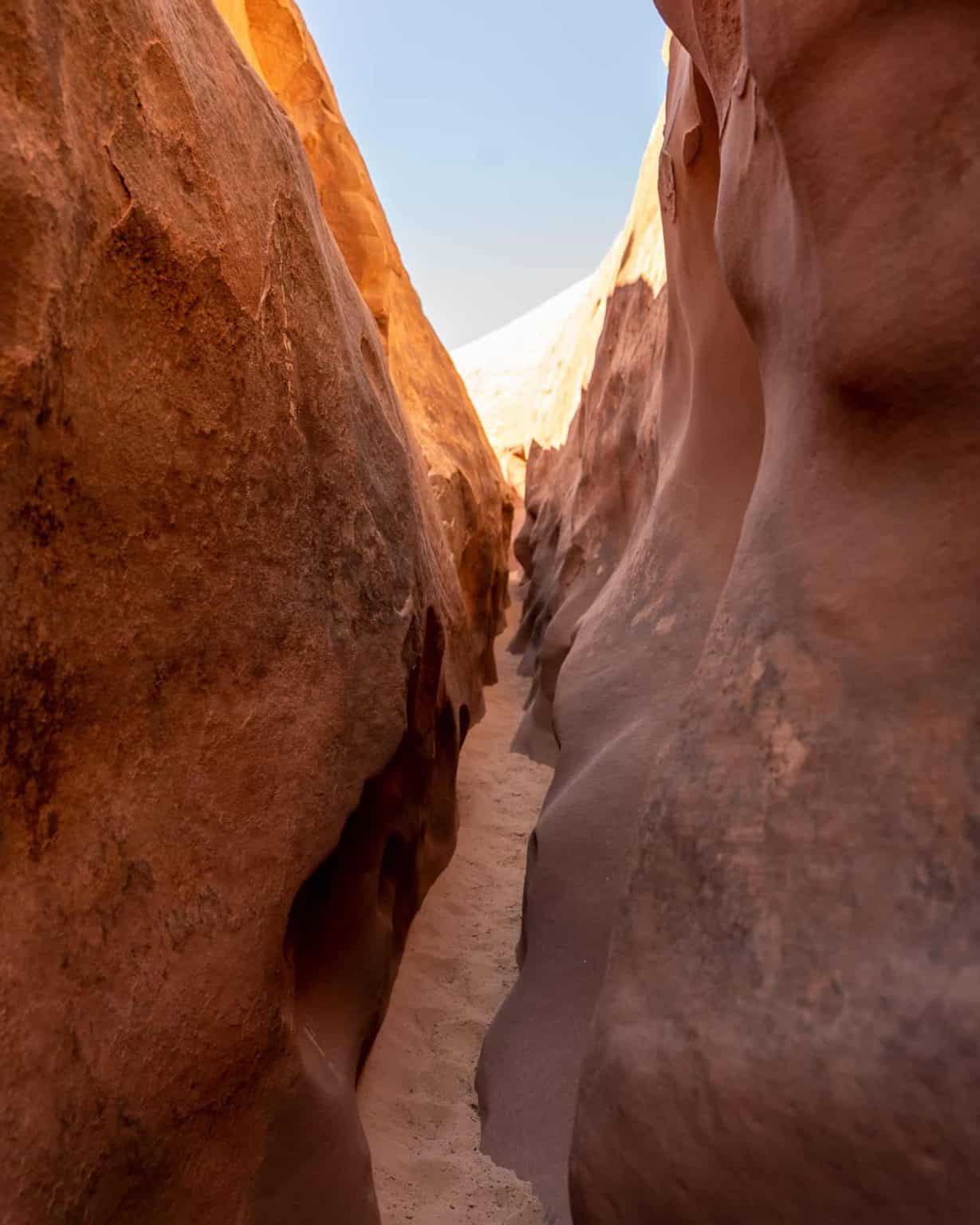 Big Horn Canyon in Escalante a must see dog friendly slot canyon Karabou